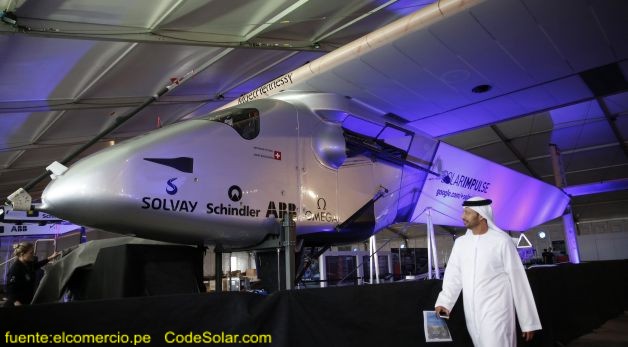 Avion Solar Impulse 2 a volar